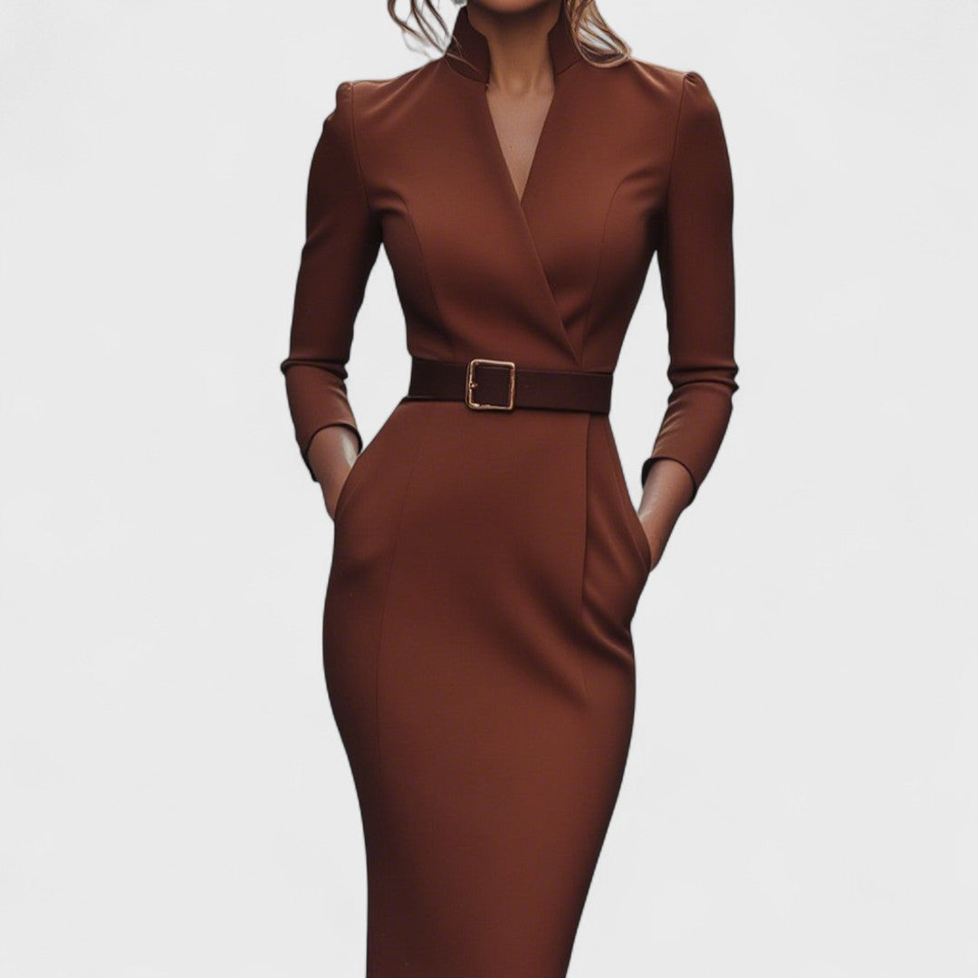 Elegant women's dress with belt and stand-up collar