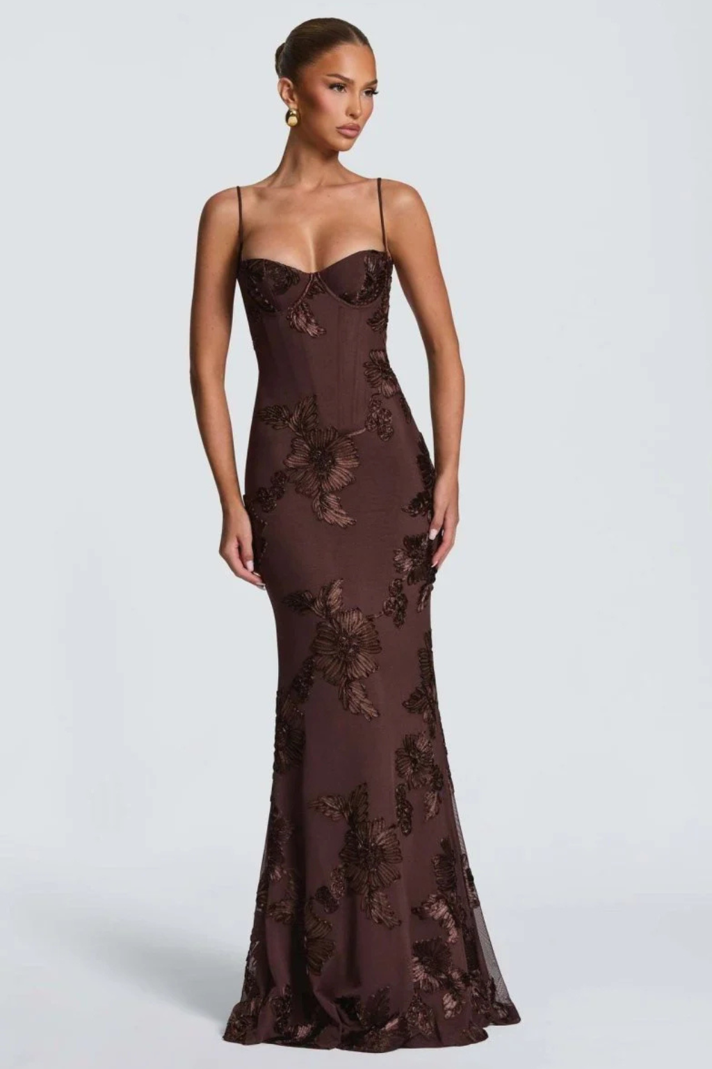 Damen Maxikleid für Hochzeitsgäste mit floraler Stickerei und Corsage, festliches langes Kleid mit schmalen Trägern