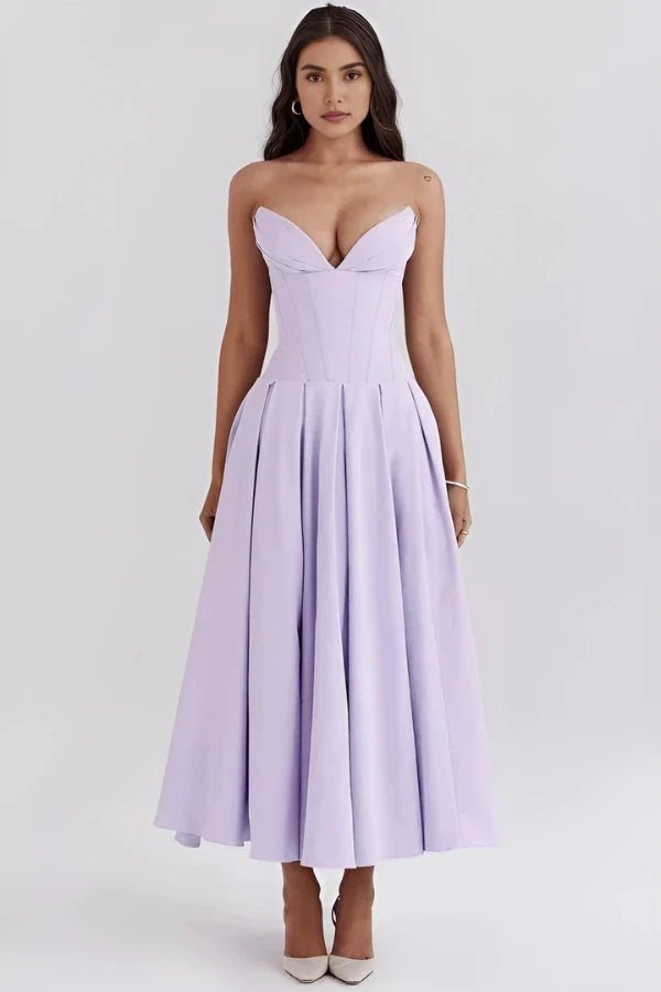 Elegant dress with sculptural bodice