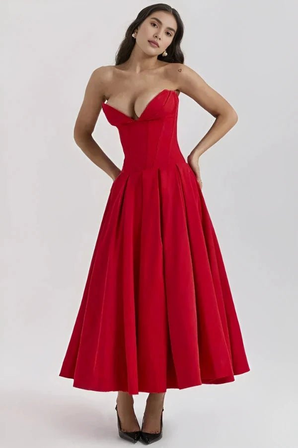 Elegant dress with sculptural bodice