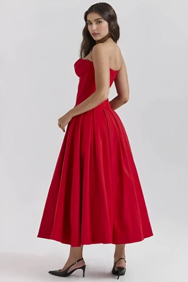 Elegant dress with sculptural bodice