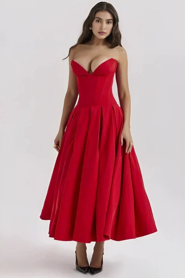 Elegant dress with sculptural bodice