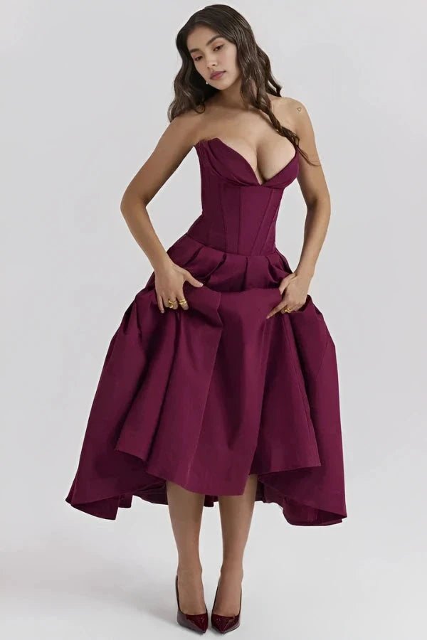 Elegant dress with sculptural bodice