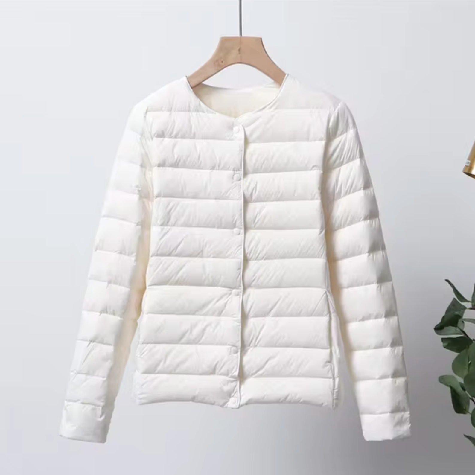 NOUVEAU RICHE Damen Ultradünne Daunenjacke Leicht Warm Kurzes Design Weiß