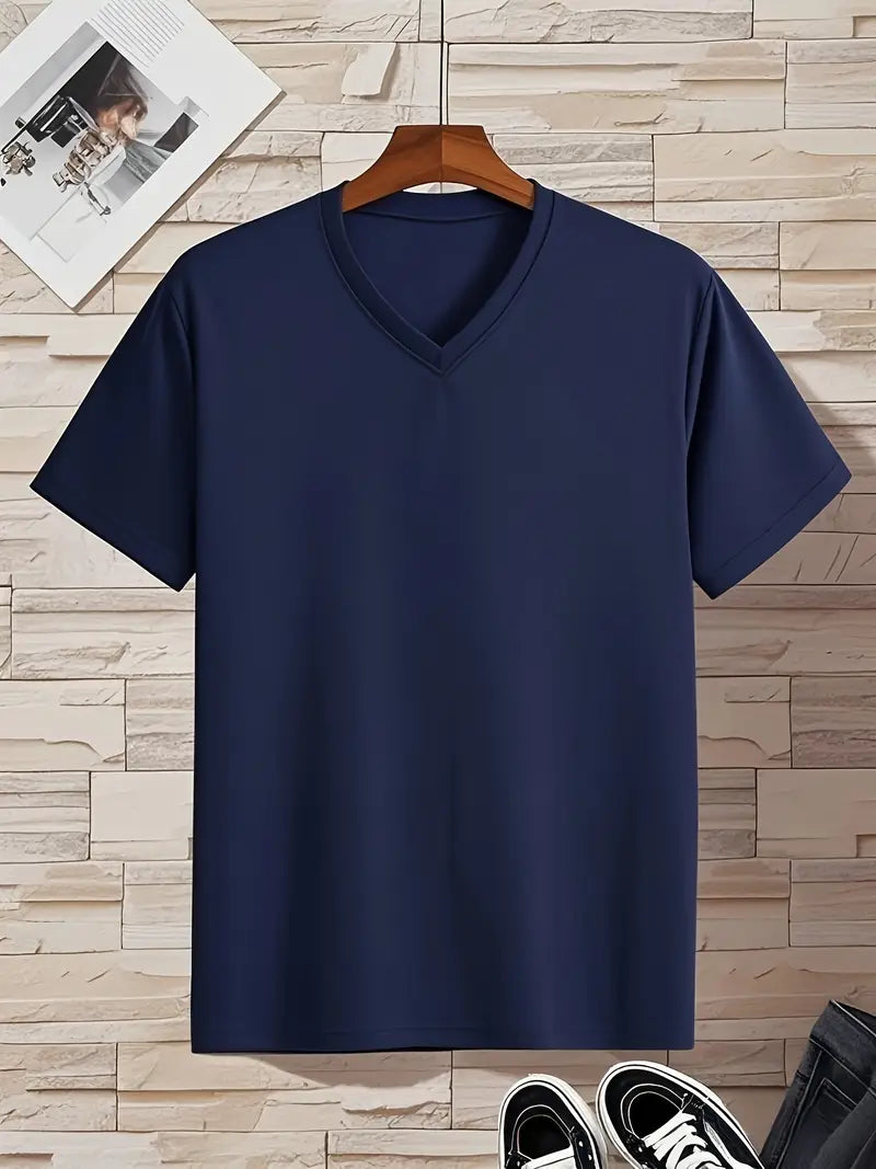 V-neck T-shirt for men | Fitted slim fit short-sleeve shirt made of soft fabric | Classic basic for everyday wear