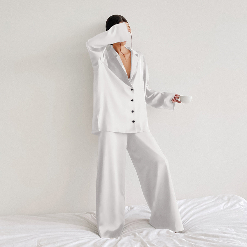 Luxuriöses Satin-Pyjama-Set für Damen