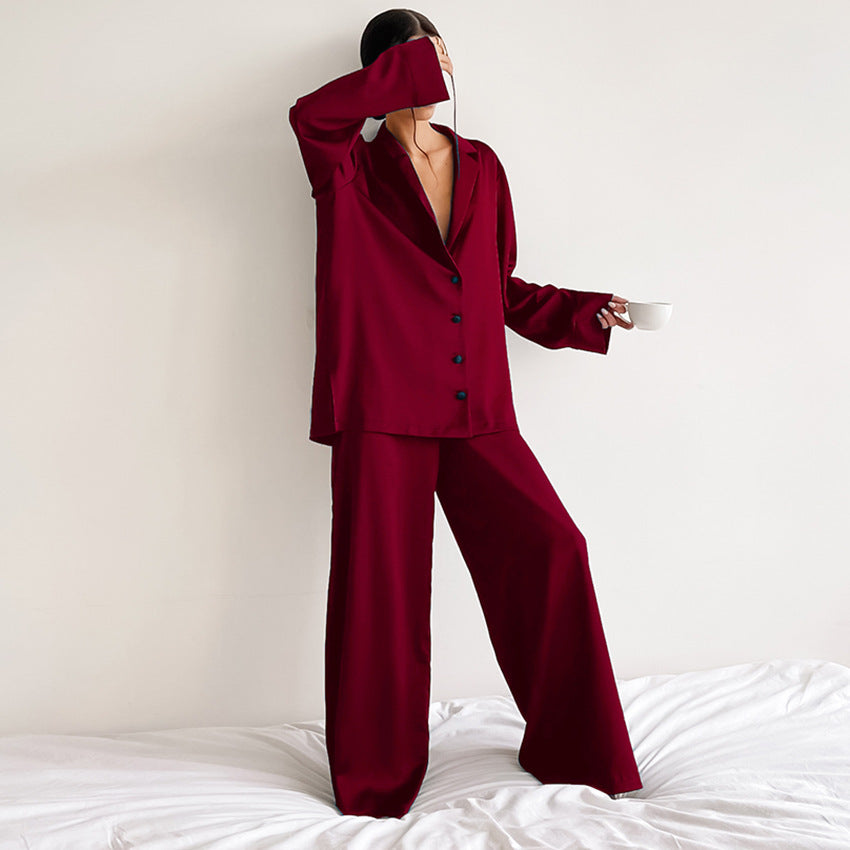 Luxuriöses Satin-Pyjama-Set für Damen