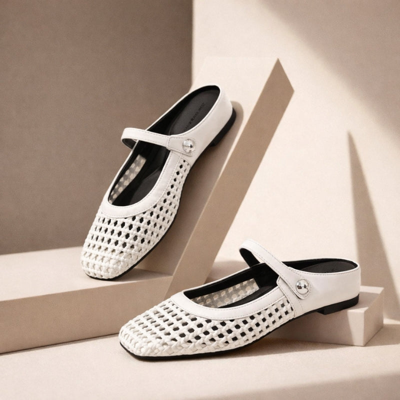 Damen Mules geflochten | Flache Slipper in Metallic-Optik mit Riemchen und eckiger Zehenpartie | Bequeme Schlupfschuhe