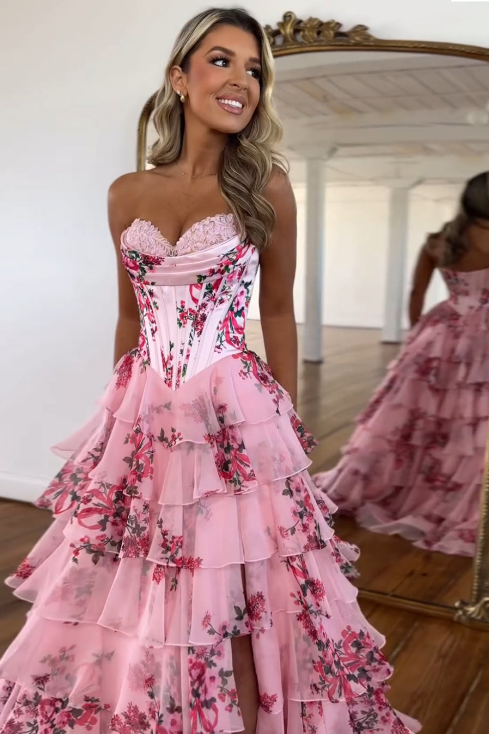 Maxi dress with floral pattern for wedding guests | Elegant corset dress with ruffles and tiered skirt for festive occasions
