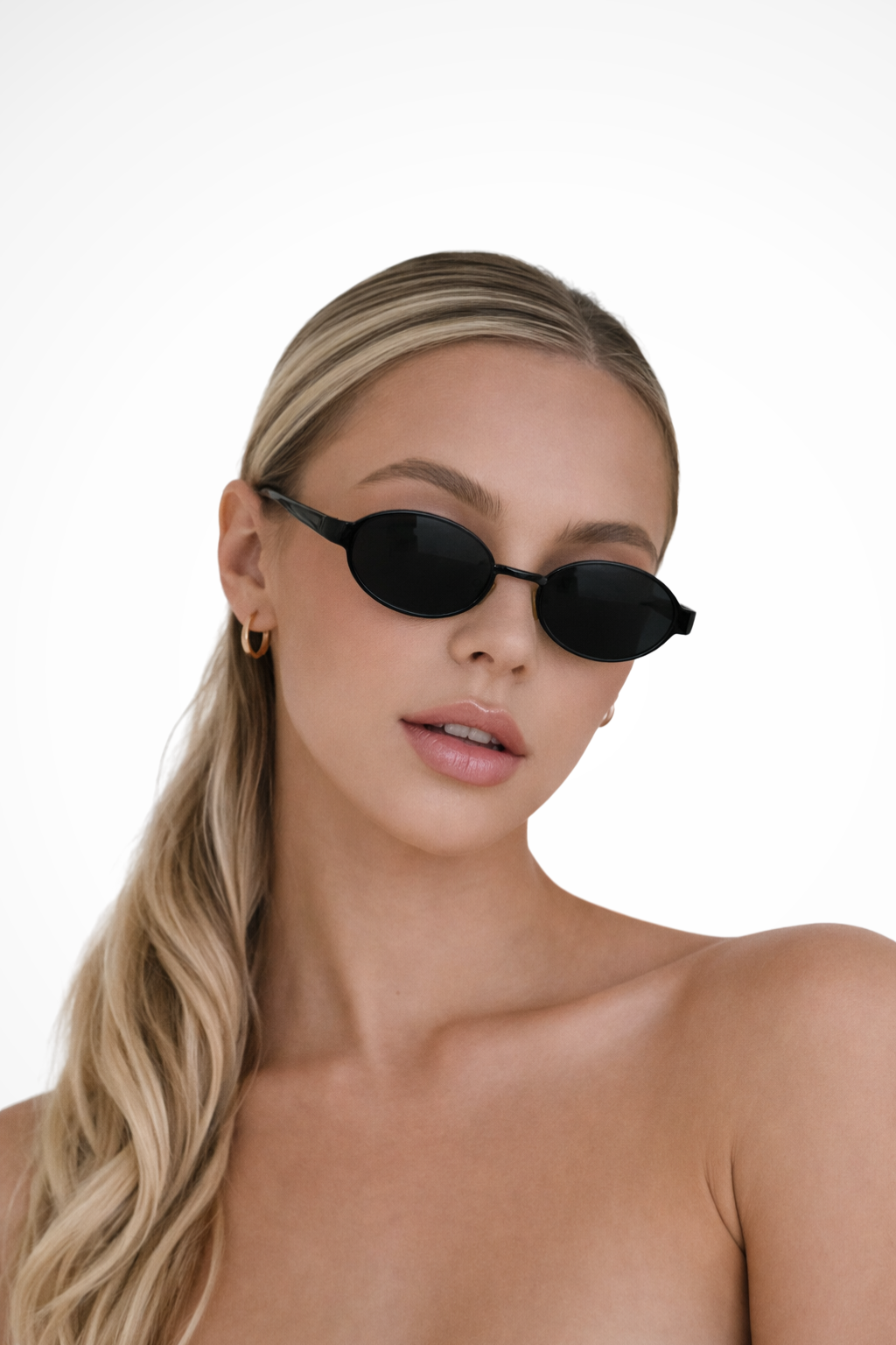 Damen Sonnenbrille Oval mit schmalem Metallgestell | Leichte Retro-Sonnenbrille mit dunklen Gläsern für Alltag & Freizeit