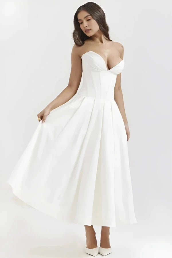 Elegant dress with sculptural bodice