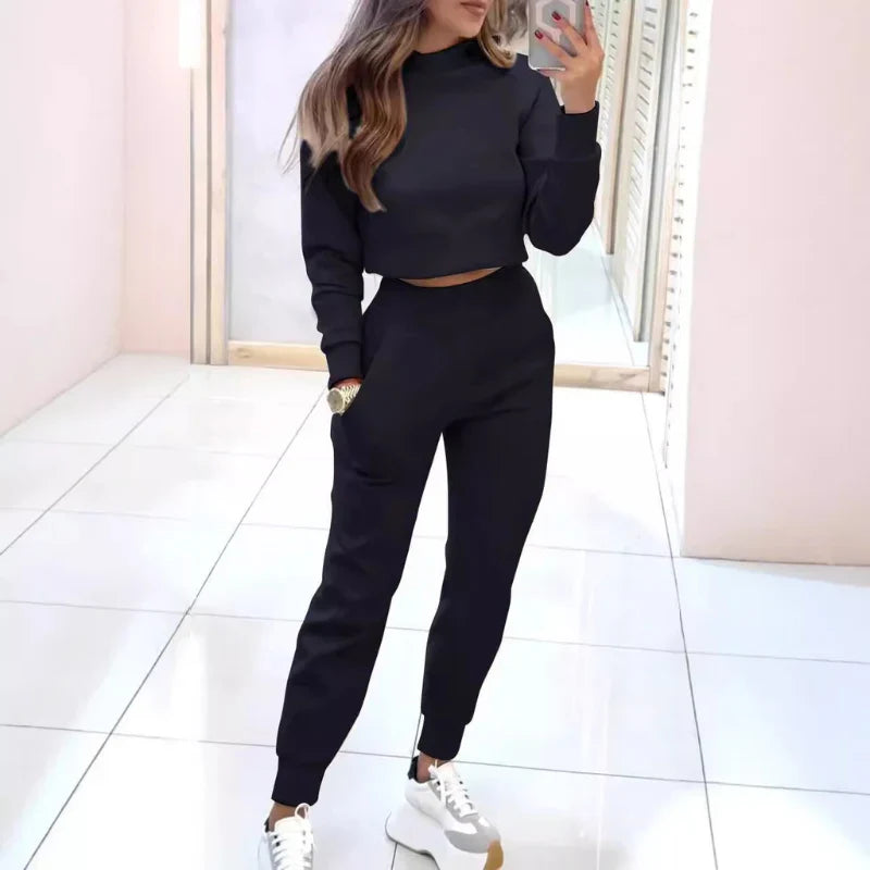 Zweiteiliges Damen Loungewear Set mit bauchfreiem Pullover und Jogginghose | Sportlicher Trainingsanzug für Alltag und Zuhause