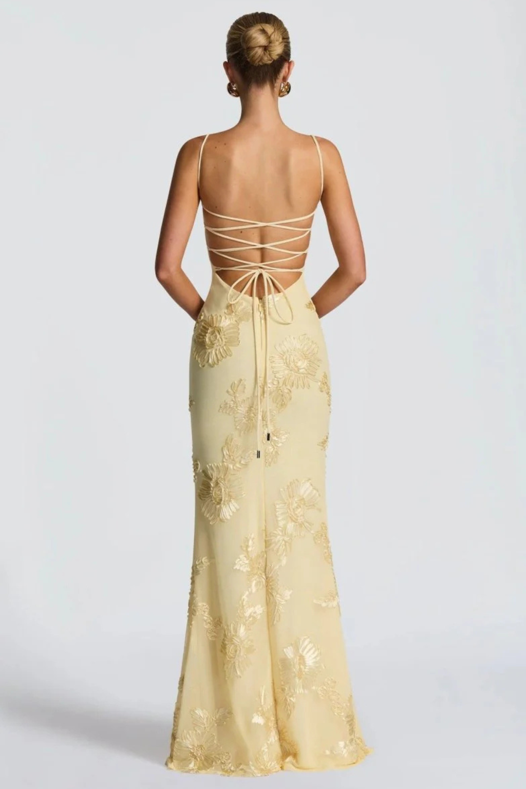 Damen Maxikleid für Hochzeitsgäste mit floraler Stickerei und Corsage, festliches langes Kleid mit schmalen Trägern