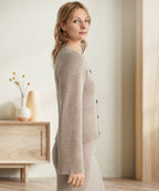 Ultra-soft cashmere cardigan with buttons