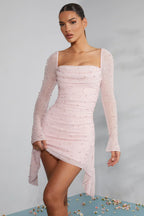 Minikleid mit langen Ärmeln und verziertem Kragen