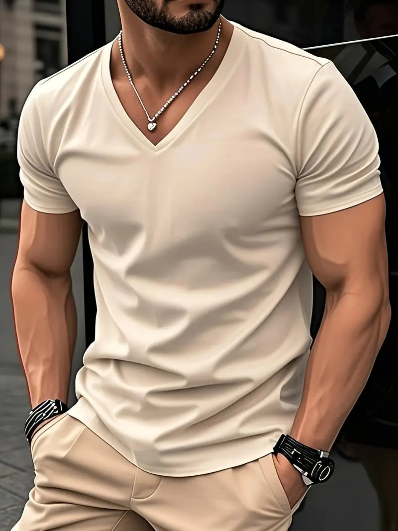 V-neck T-shirt for men | Fitted slim fit short-sleeve shirt made of soft fabric | Classic basic for everyday wear