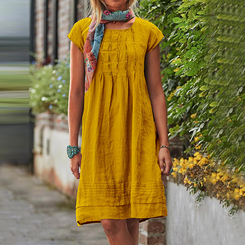 Light women's summer dress with short sleeves and V-neck | Loose-fitting casual dress | Comfortable short-sleeve dress