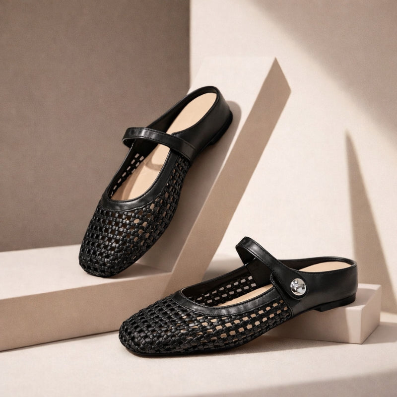 Damen Mules geflochten | Flache Slipper in Metallic-Optik mit Riemchen und eckiger Zehenpartie | Bequeme Schlupfschuhe