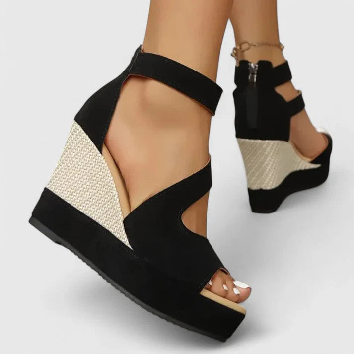 Orthopädische Keilsandalen