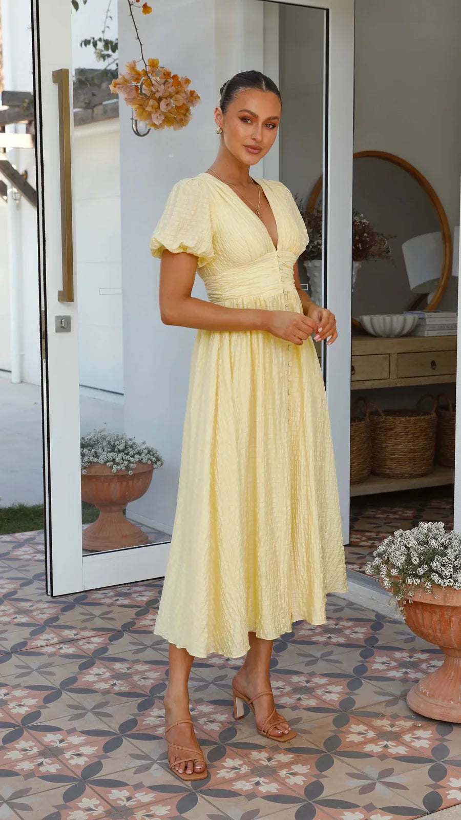 Women's midi dress with puff sleeves and V-neck | Structured summer dress with button placket and fitted cut