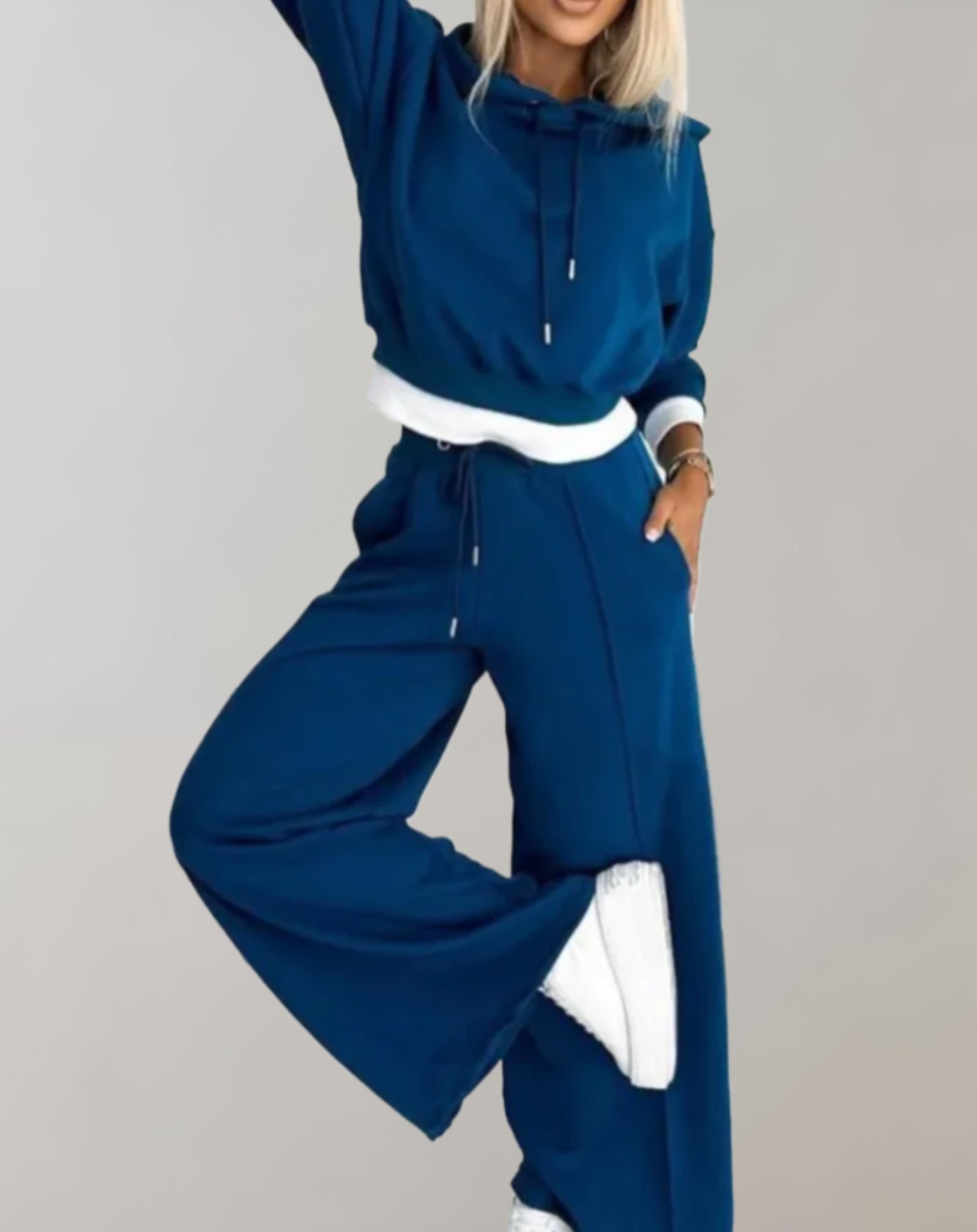 Women's Lounge Set Two-Piece with Cropped Hoodie and Wide Pants | Comfortable Homewear with High Waist Cut for Leisure
