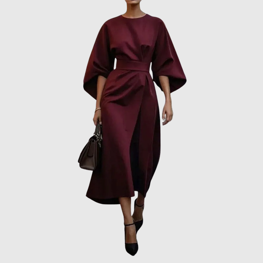Langes Kleid mit Fledermausärmeln