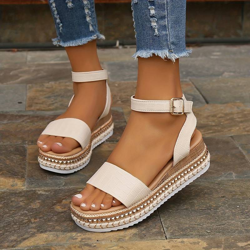 Damen Plateausandalen mit verstellbarem Fesselriemen | Bequeme Sommersandalen mit rutschfester Profilsohle für den Alltag