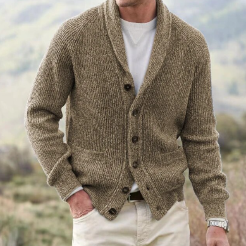 Men's knitted cardigan with V-neck made of wool blend | Vintage cardigan with button placket | Classic knitted cardigan for autumn and winter