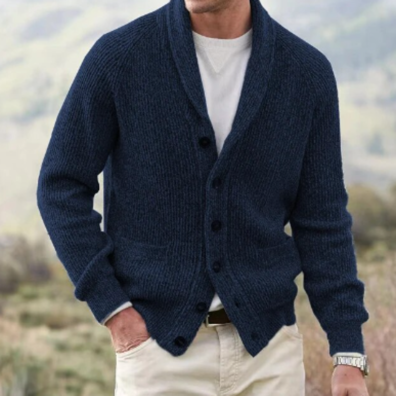 Men's knitted cardigan with V-neck made of wool blend | Vintage cardigan with button placket | Classic knitted cardigan for autumn and winter