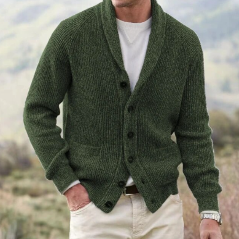 Men's knitted cardigan with V-neck made of wool blend | Vintage cardigan with button placket | Classic knitted cardigan for autumn and winter