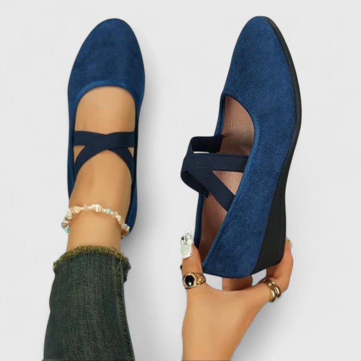 Jynna | Orthopedic Shoes for Women – Cushioned Slip-On Design 1