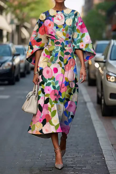 Elegantes Midi-Kleid mit Blumenmuster und Gürtel für Hochzeitsgäste