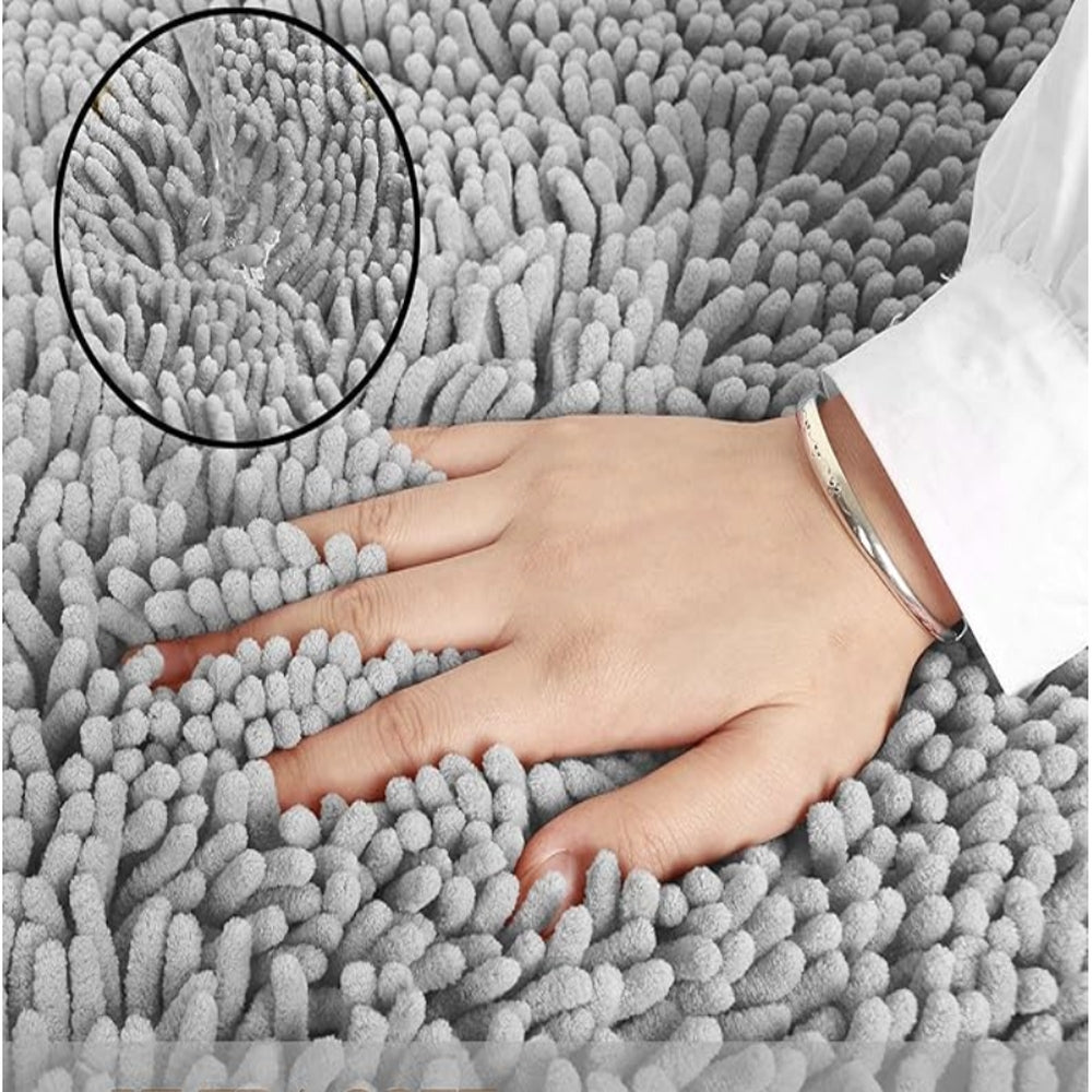 Mavi | Chenille Bath Mat – Ultra-Absorbent Non-Slip Design 1