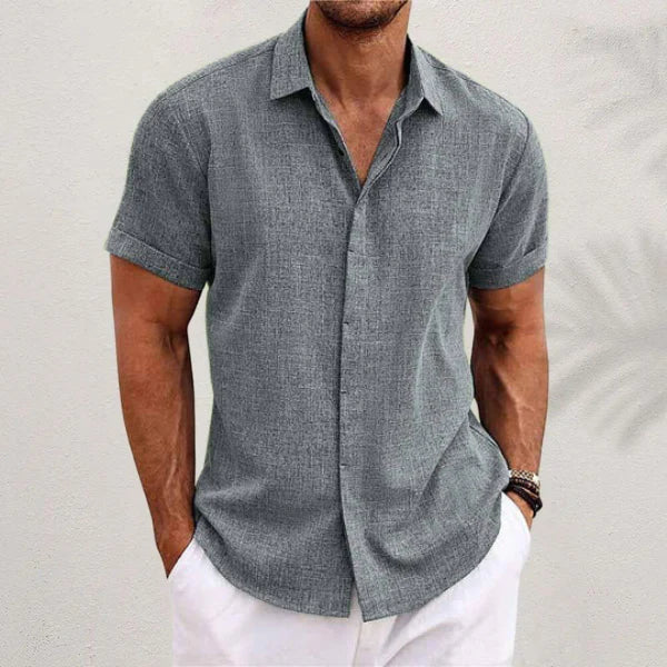 Lightweight men's short-sleeve shirt made from breathable summer fabric | Classic casual shirt with a regular fit for warm days