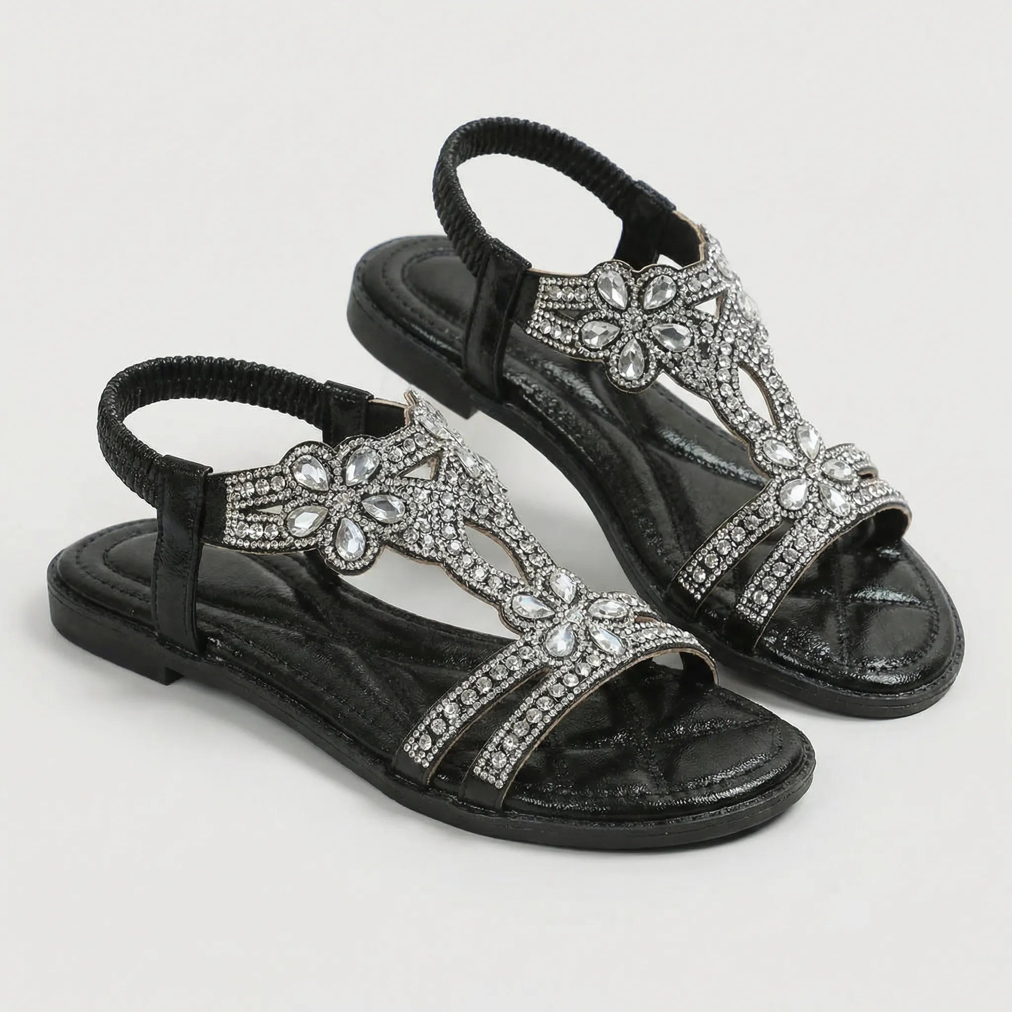 Women's sandal with decoration