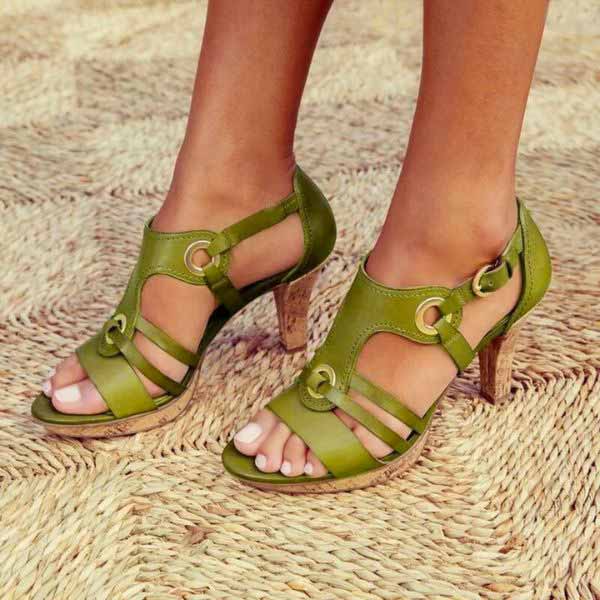 Women's block heel sandals | Elegant strappy sandals with open toe area and modern metal details