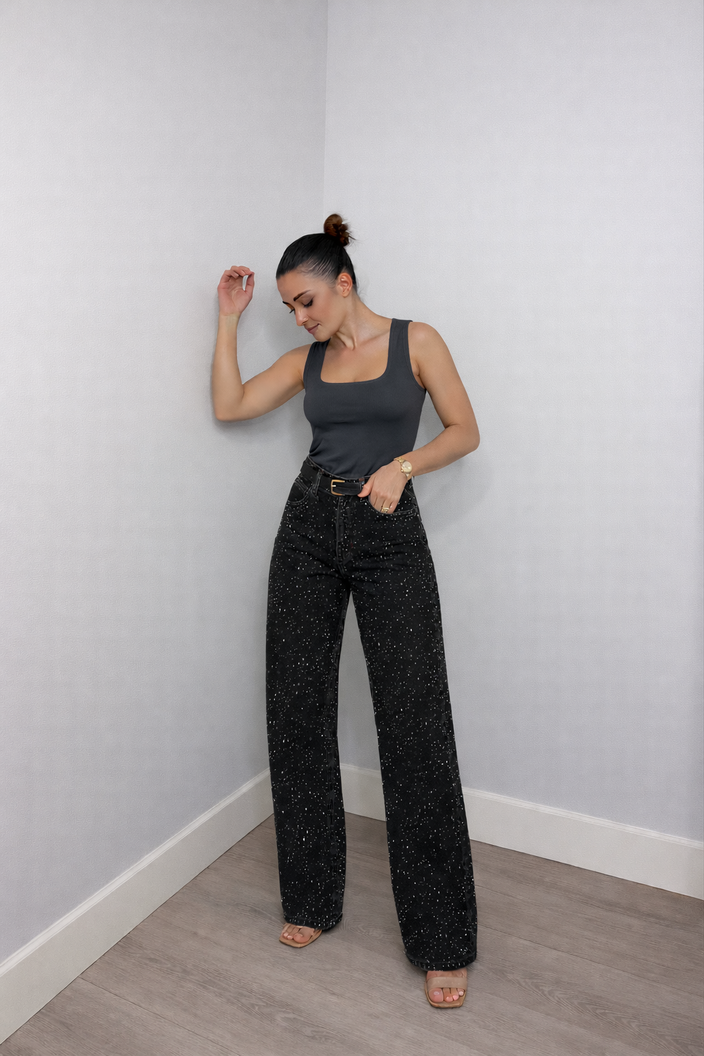 High Waist Jeans für Damen mit geradem Bein und dezenten Glitzer-Details – Straight Leg Denim mit Vintage-Waschung