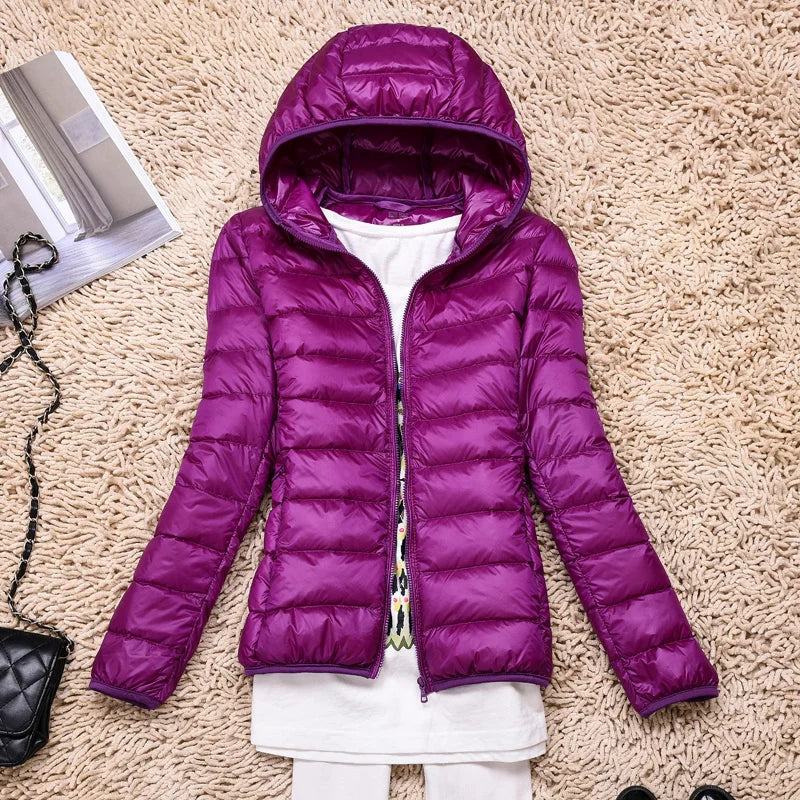 NOUVEAU RICHE Damen Daunenjacke Federleichte Mit Kapuze Taupe Faltbares Lila Kapuze