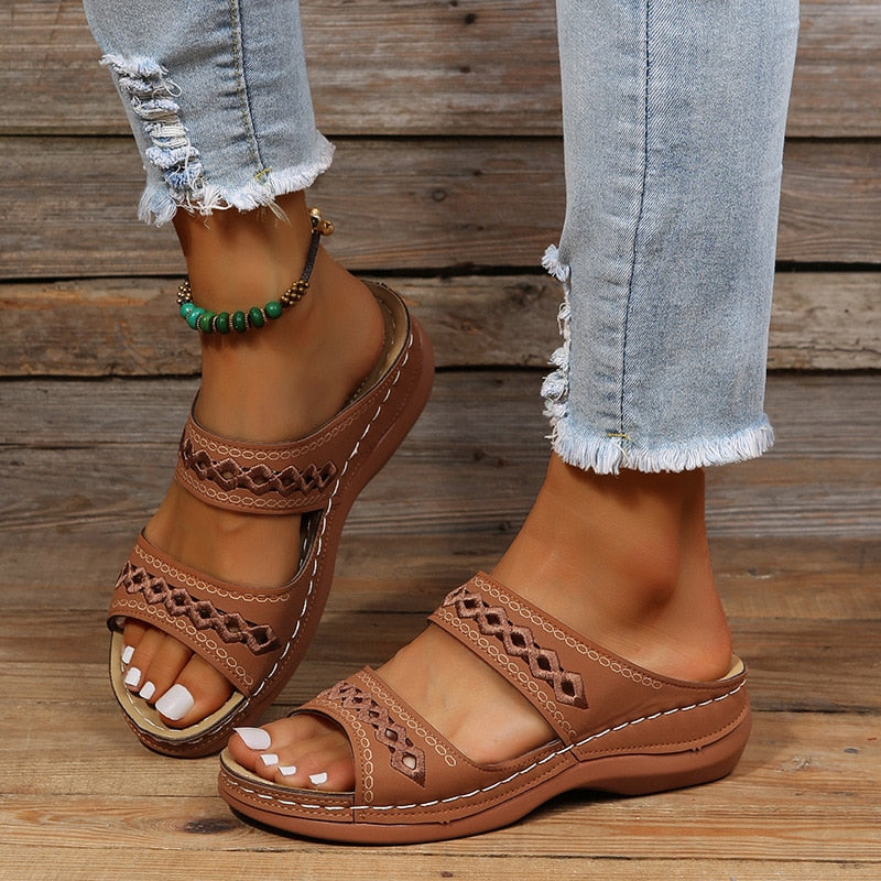 Orthopädische Sandalen Damen | Bequeme Komfortsandalen mit Fußbett & verstellbaren Riemen für gesundes Gehen im Alltag