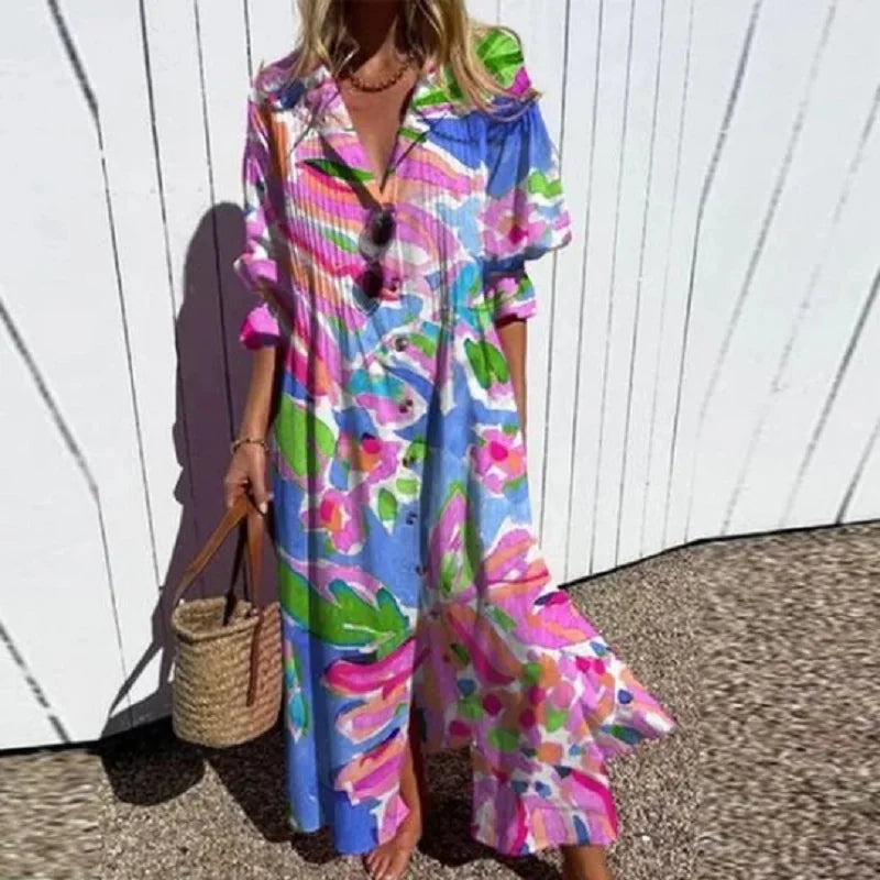 Women's maxi dress with floral pattern and V-neckline