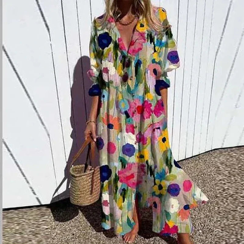 Women's maxi dress with floral pattern and V-neckline