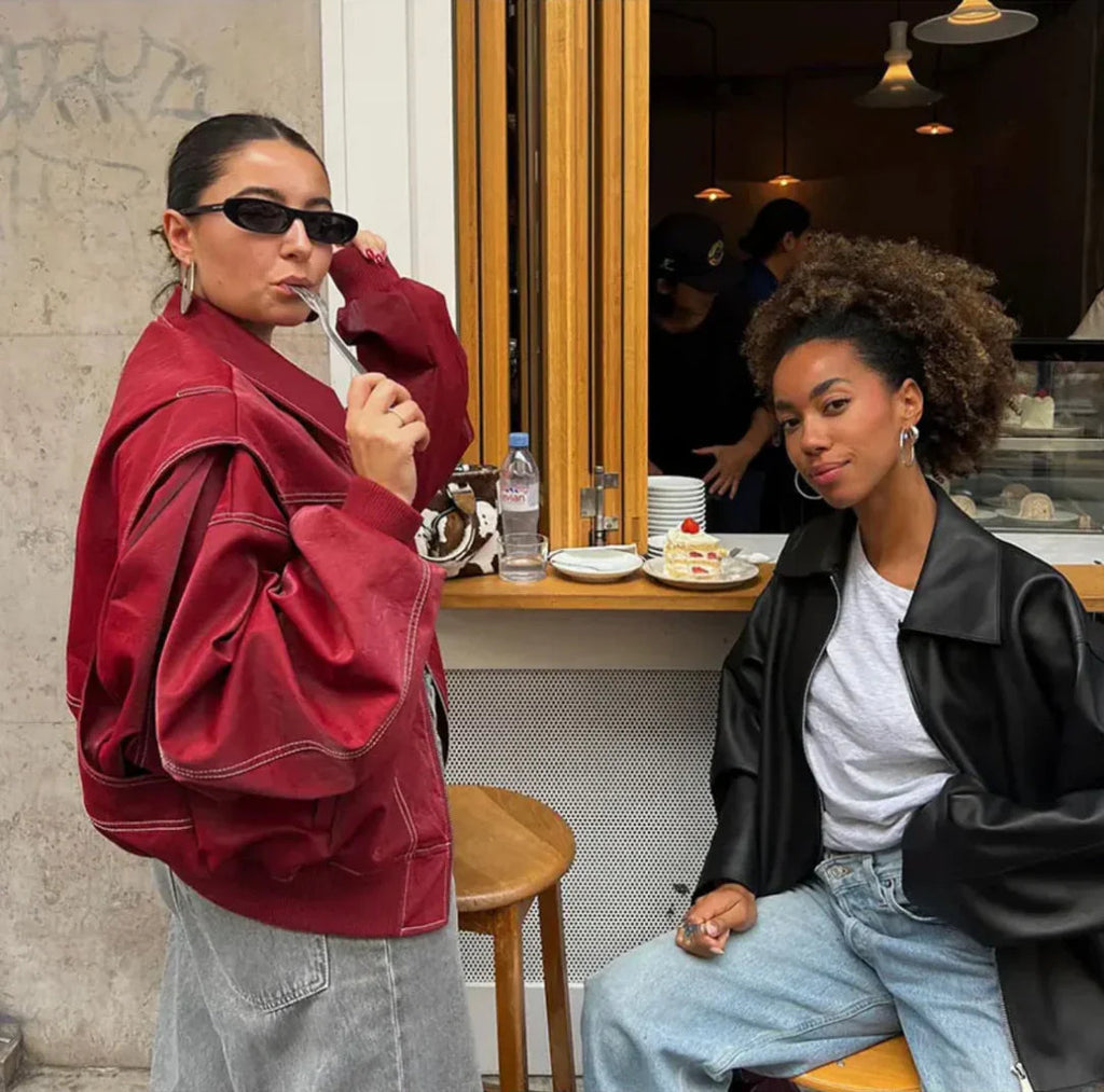 Women's bomber jacket in an oversized look made from high-quality faux leather - soft transitional jacket with a leather look for modern outfits