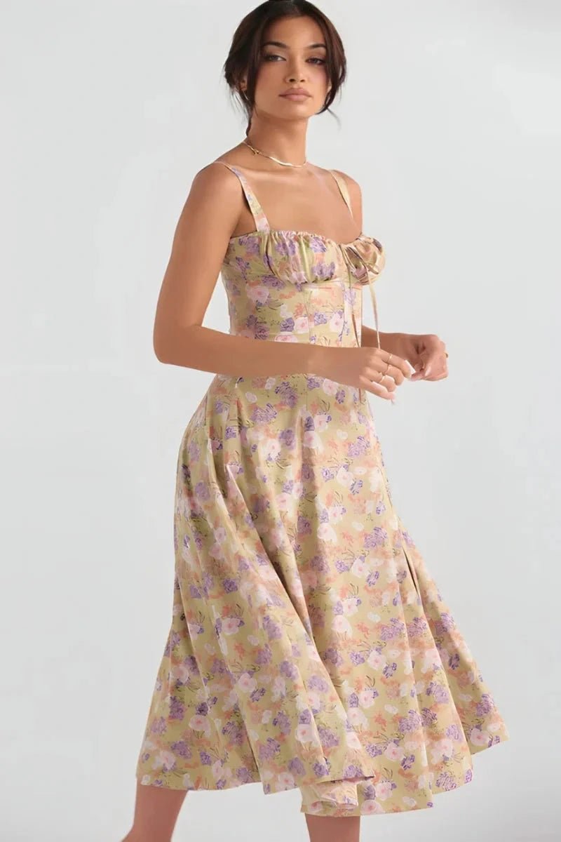 Elegantes Sommerkleid mit Korsett-Oberteil und Blumenmuster