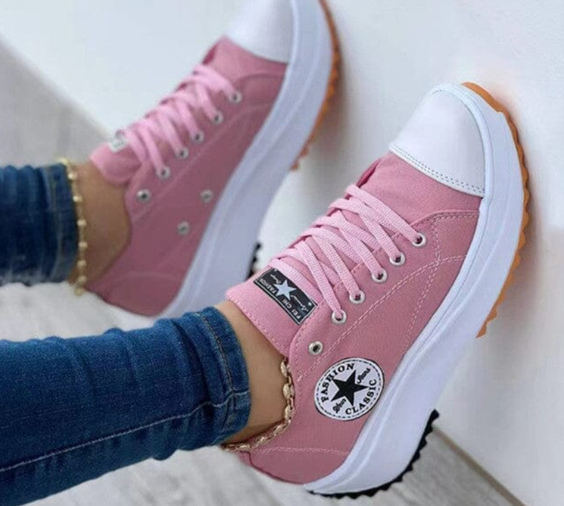Trendy chunky sneakers for everyday use