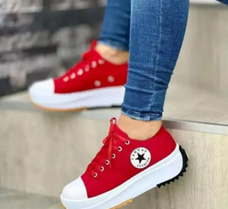 Trendy chunky sneakers for everyday use