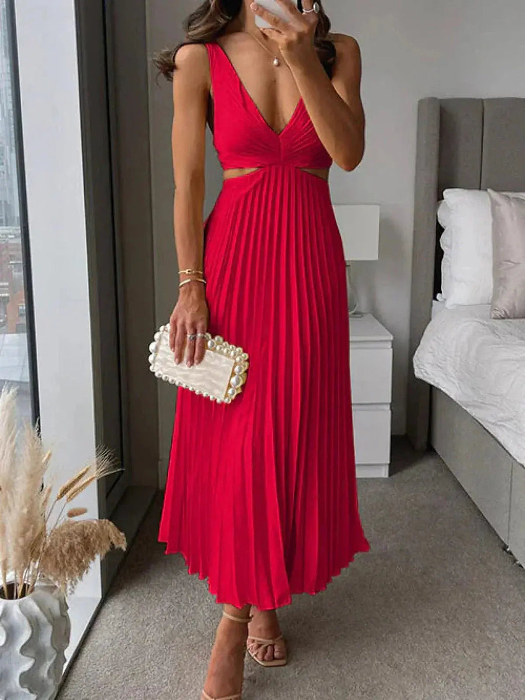 Selene™ | Cutout Waist Loose Midi Dress Claxoria