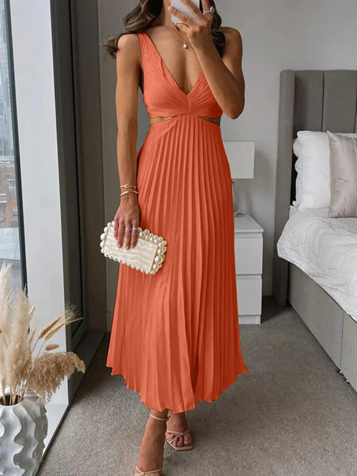 Selene™ | Cutout Waist Loose Midi Dress Claxoria