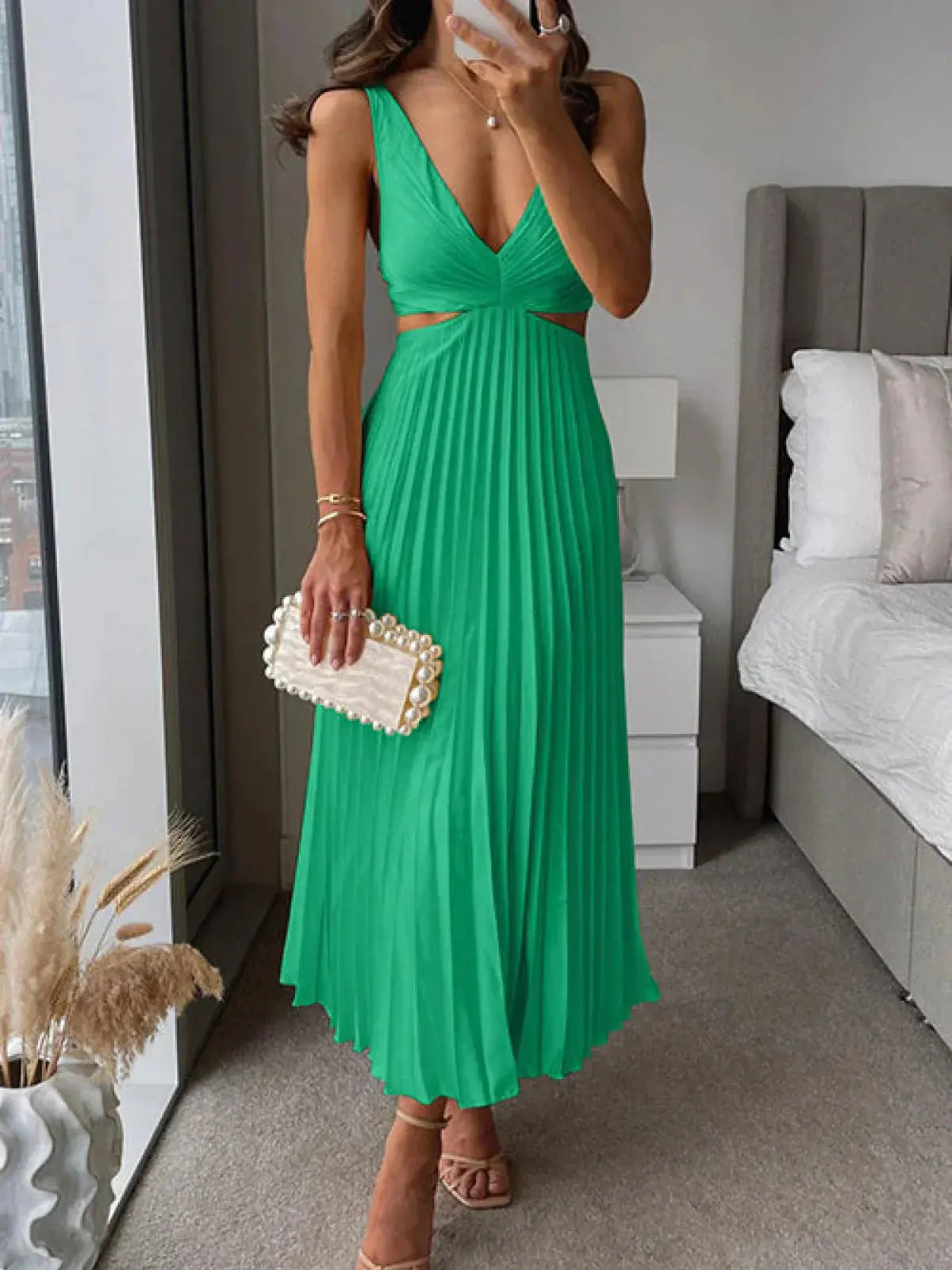 Selene™ | Cutout Waist Loose Midi Dress Claxoria
