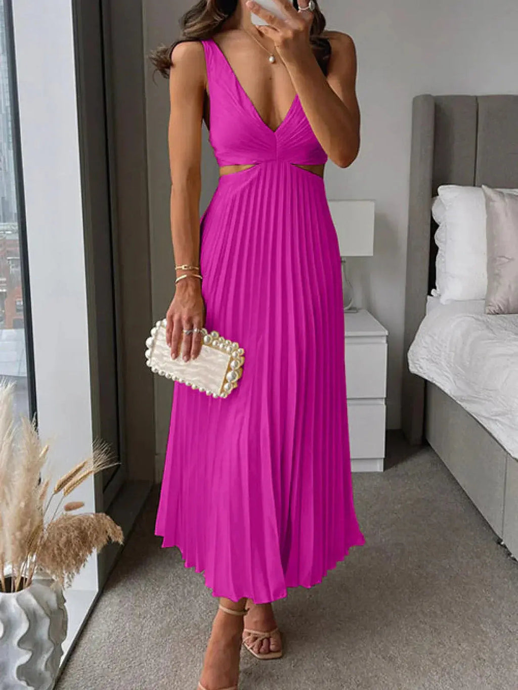 Selene™ | Cutout Waist Loose Midi Dress Claxoria