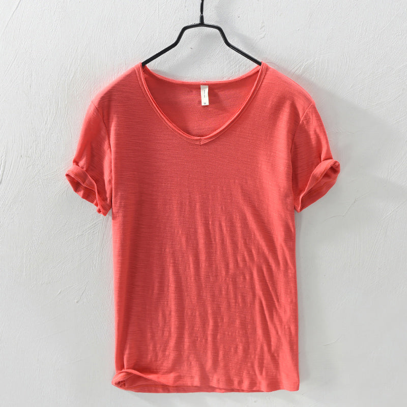 Men's V-neck T-shirt made of slub cotton | Relaxed fit cotton shirt | Breathable short-sleeve shirt for everyday wear